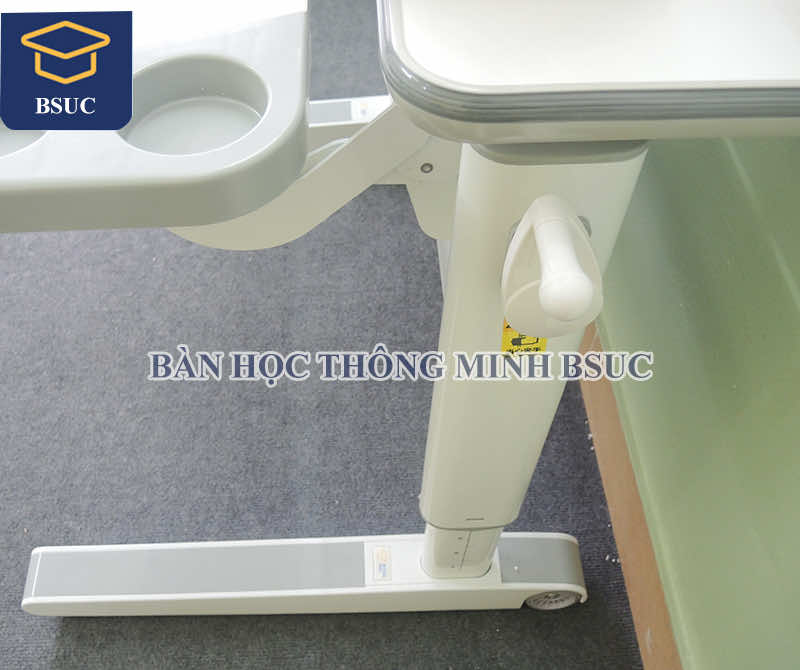 bàn học chống gù lưng cho bé