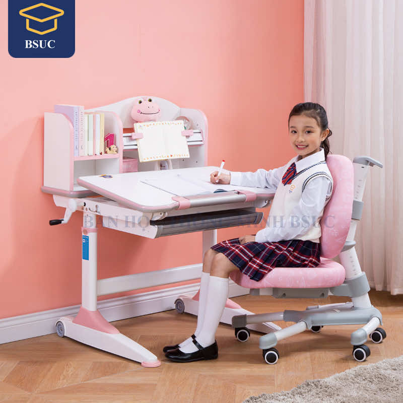 Bàn học thông minh giúp bé có được hứng thú khi học tập