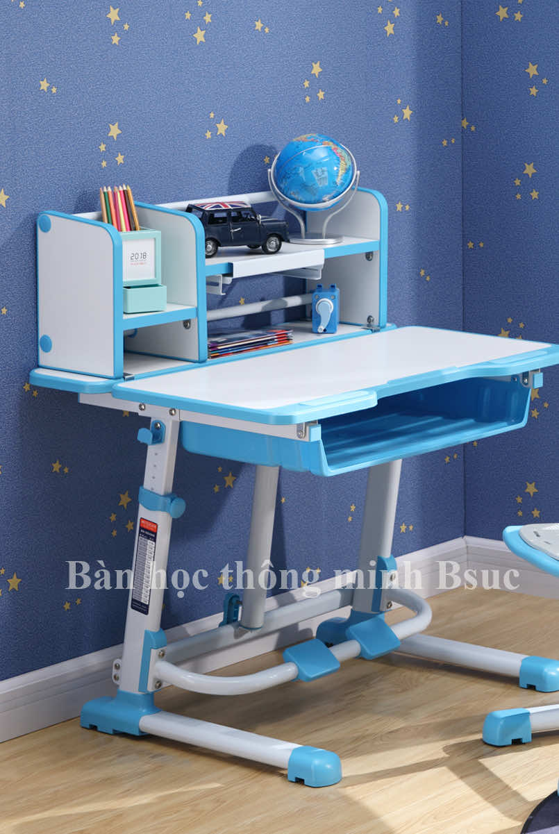 Bàn học cho bé gái lớp 1
