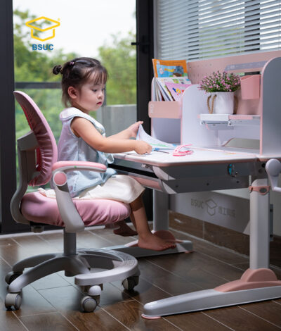 Bé Học Tập Cùng Bộ Bàn Ghế BSUC