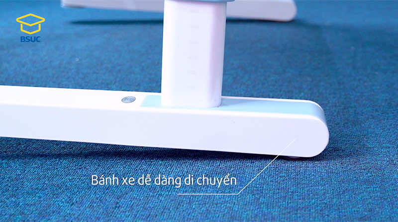 Bánh xe của bàn được thiết kế ẩn bên trong tinh tế và hiện đại Bánh xe của bàn được thiết kế ẩn bên trong tinh tế và hiện đại