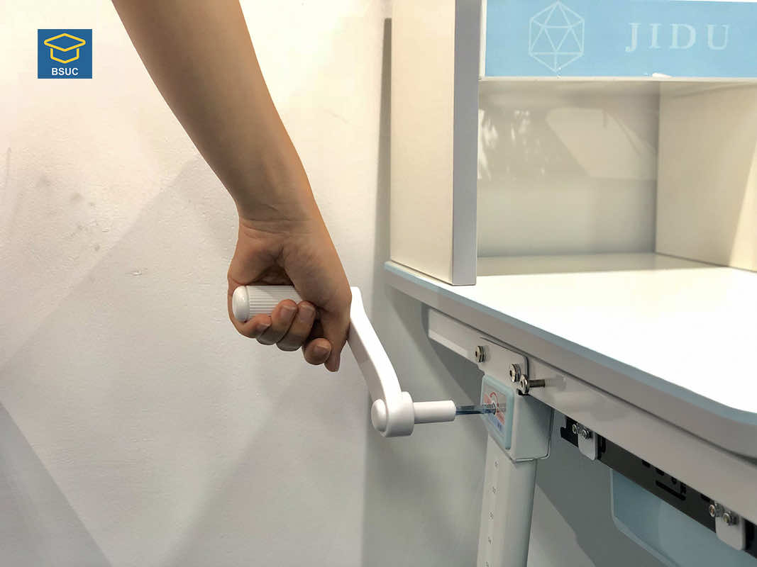 Tay quay điều chỉnh chiều cao nâng hạ cho bàn