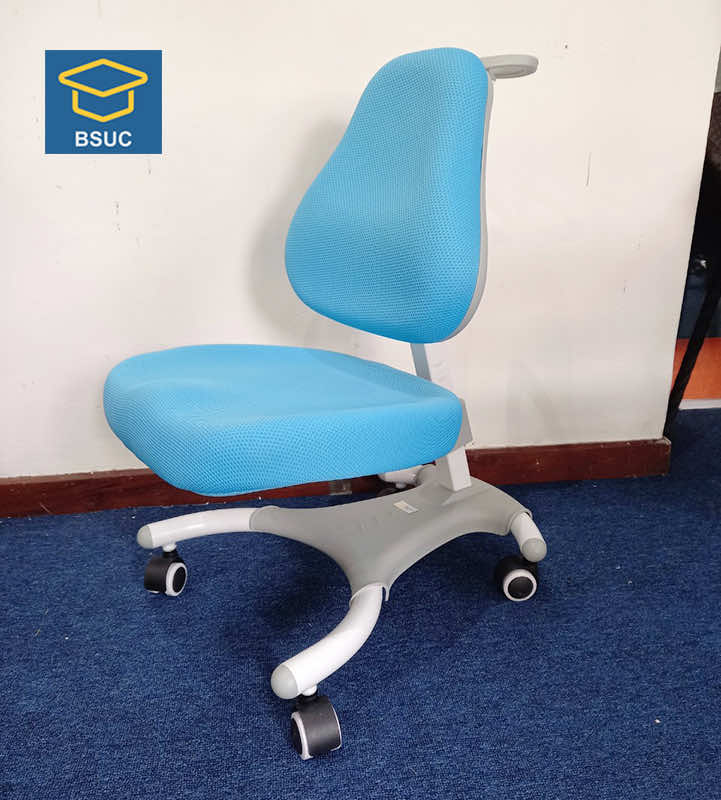 Ghế đẹp và chắc chắn cho bé