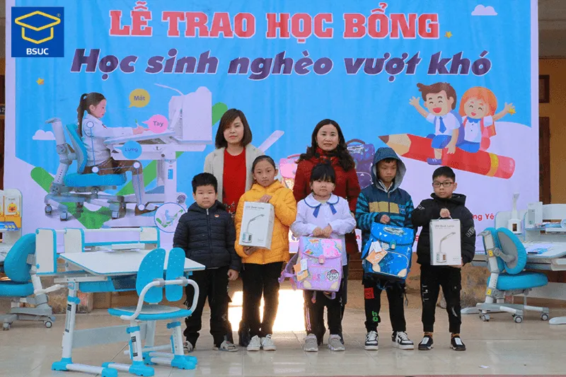 HÀNH TRÌNH KHỞI NGHIỆP CỦA BÀN HỌC THÔNG MINH BSUC HƯNG YÊN