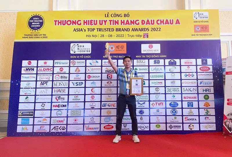 BSUC nhận giải thưởng Top 10 Thương hiệu Uy tín Hàng đầu Châu Á