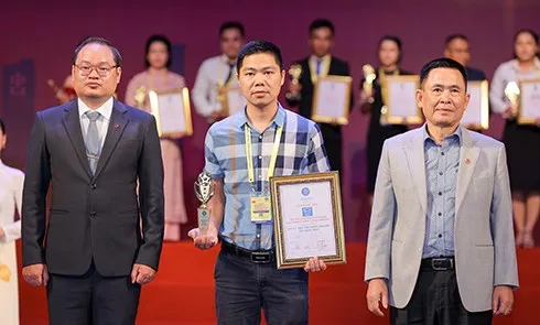 BSUC vinh dự nhận giải thưởng top 10 thương hiệu uy tín Chấu Á