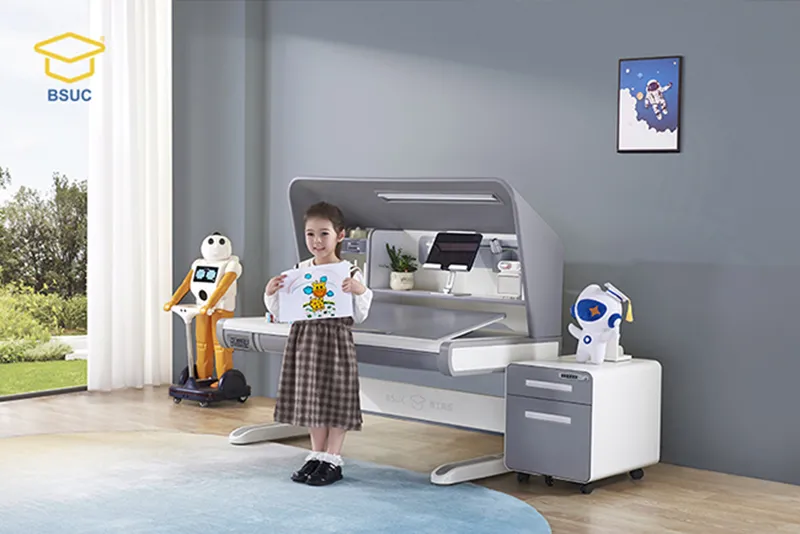 Bàn Học Thông Minh “Người Bạn Đồng Hành” Giúp Trẻ Học Tốt Hơn Mỗi Ngày