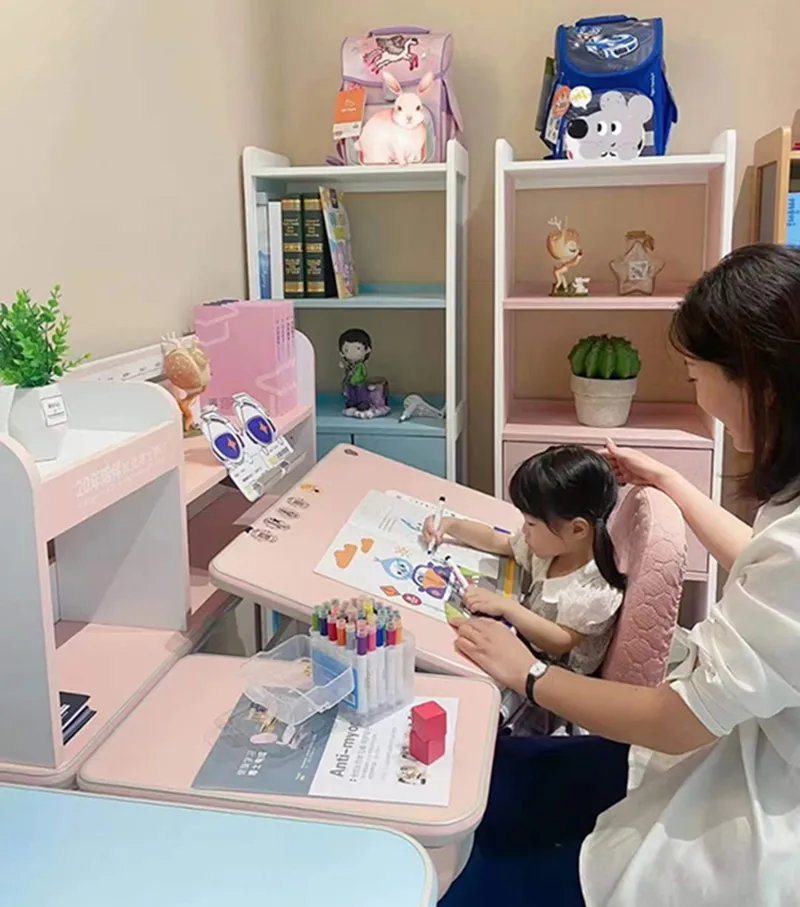 Vì sao ba mẹ nên đầu tư bàn ghế thông minh cho con Vì sao ba mẹ nên đầu tư bàn ghế thông minh cho con
