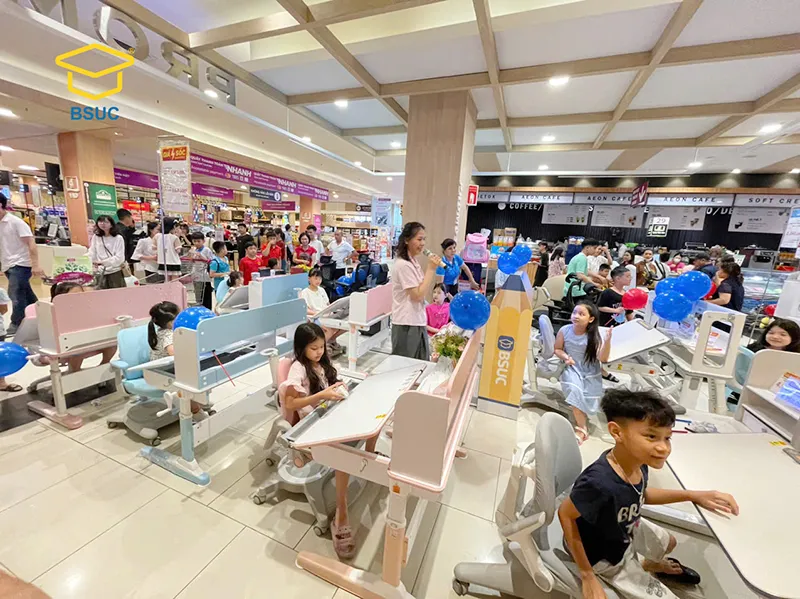 Chương Trình Vẽ Tranh Cho Các Bé Tại Aeon Mall Long Biên 02