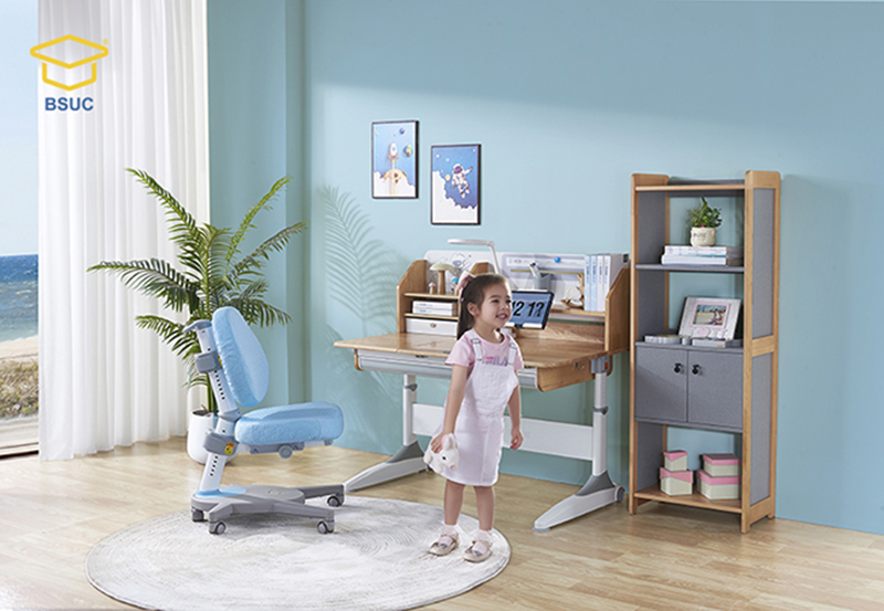 Khuyến khích trẻ thư giãn, vận động nhẹ sau mỗi 30 - 45 phút ngồi học